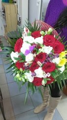 Доставка товара Букет цветов из роз и альстромерий «Изящный выбор» (466)